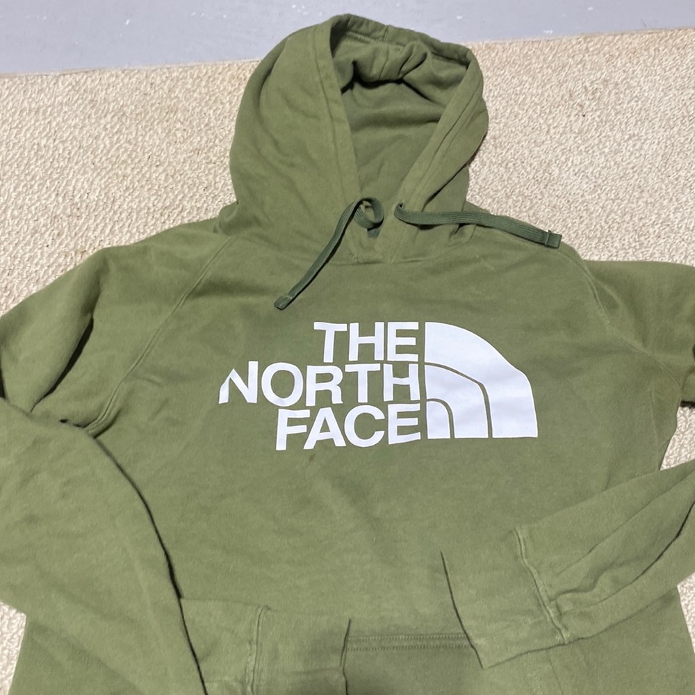 Womens green north face sweatshirt.